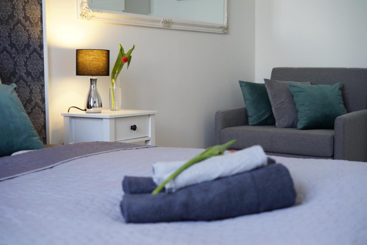 Small Residence - Apartamenty Sienkiewicza Kielce Esterno foto